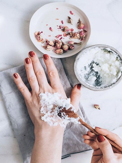 TRATTAMENTO SPA MANI